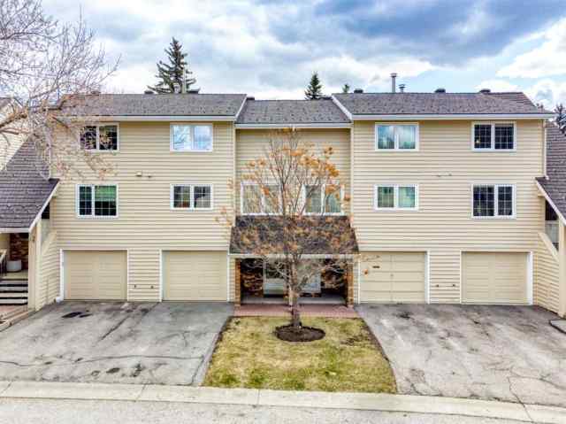 Point McKay real estate 322 Point Mckay Gardens NW in Point McKay Calgary