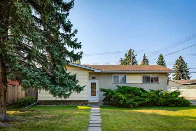 Acadia real estate 9720 Academy Drive SE in Acadia Calgary