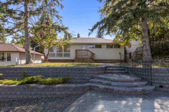 Winston Heights/Mountview real estate 419 33 Avenue NE in Winston Heights/Mountview Calgary