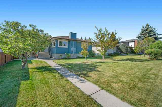 Renfrew real estate 1131 15 Avenue NE in Renfrew Calgary