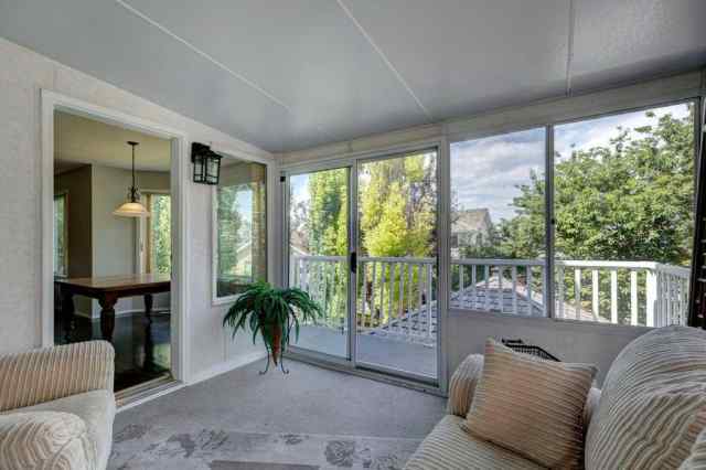 Douglasdale/Glen real estate 3430 Douglasdale Boulevard SE in Douglasdale/Glen Calgary