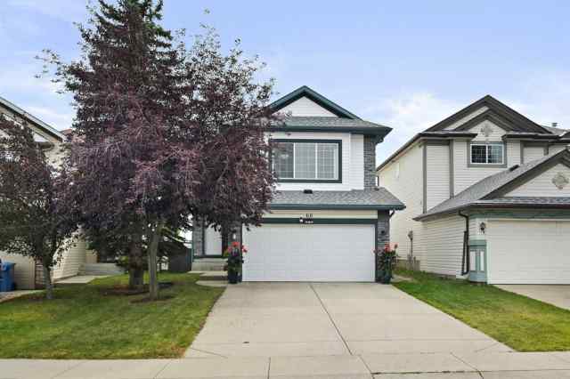 Somerset real estate 66 Somerglen Close SW in Somerset Calgary