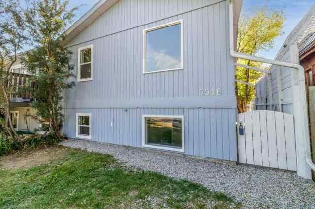 Cottage Area real estate 5016 44 Street  in Cottage Area Sylvan Lake