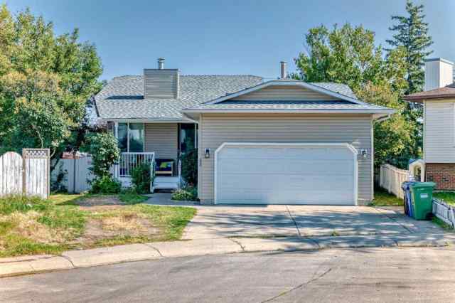 Falconridge real estate 48 Fallingworth Court NE in Falconridge Calgary