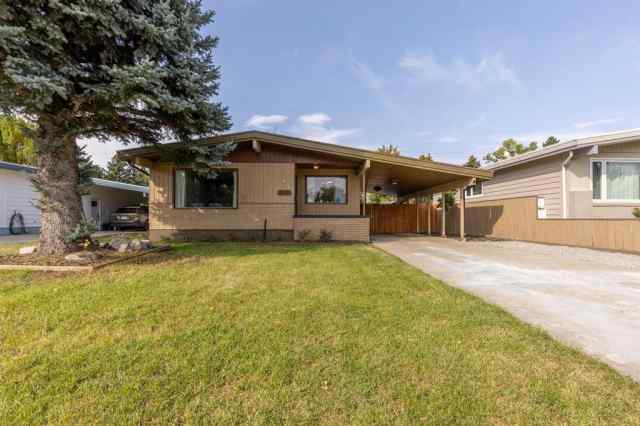 Agnes Davidson real estate 2015 16 Avenue S in Agnes Davidson Lethbridge