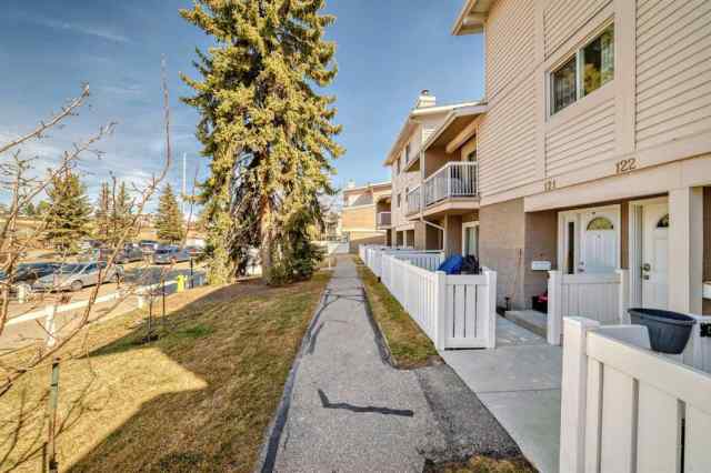 Glenbrook real estate 122, 3015 51 Street SW in Glenbrook Calgary
