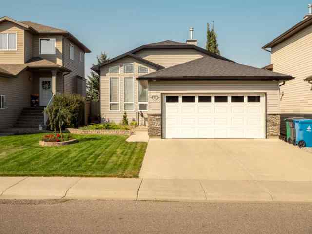 Indian Battle Heights real estate 279 Squamish Court W in Indian Battle Heights Lethbridge