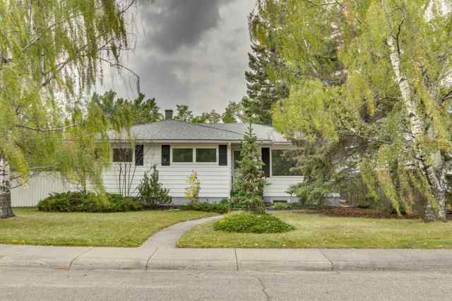 Haysboro real estate 104 Haysboro Crescent SW in Haysboro Calgary