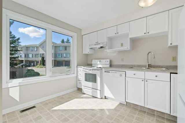 Coach Hill real estate 12 Coachway Gardens SW in Coach Hill Calgary