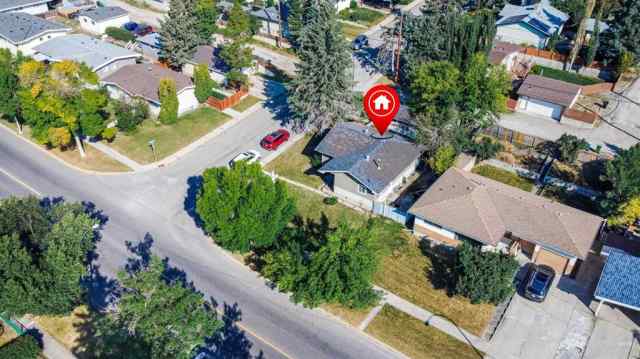Charleswood real estate 4 Cheyenne Crescent NW in Charleswood Calgary