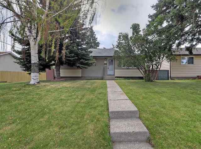 Forest Heights real estate 4521 Fordham Crescent SE in Forest Heights Calgary