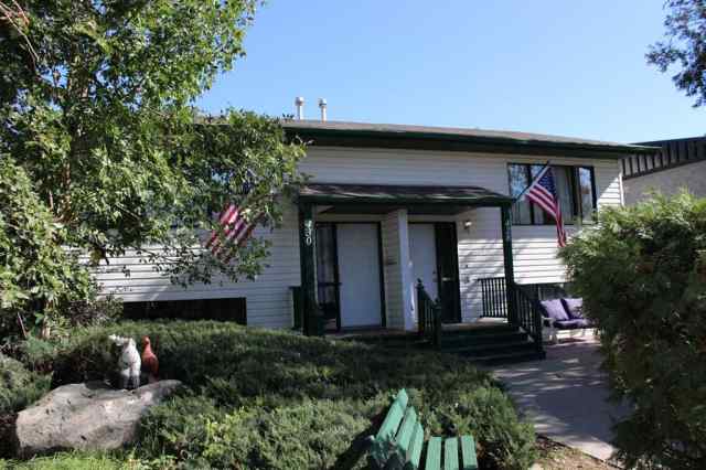 West End real estate 428 & 430 3 Street W in West End Brooks
