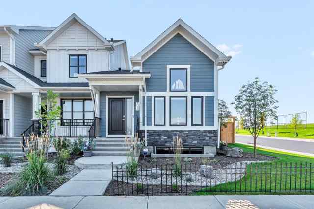 Pine Creek real estate 1098 Creekside Boulevard SW in Pine Creek Calgary
