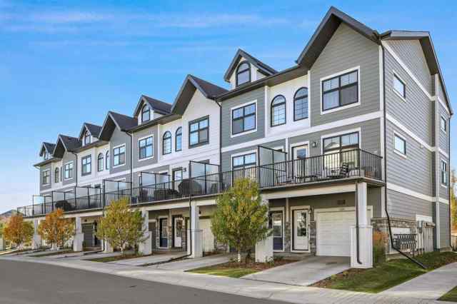 Just listed Douglasdale/Glen homes for sale new 119 Les Jardins Park SE in Douglasdale/Glen Calgary