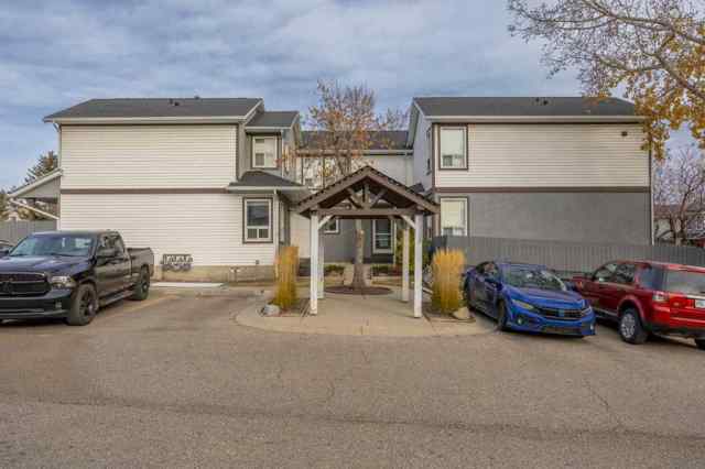 Just listed Signal Hill homes for sale new 502 Signal Hill Green SW in Signal Hill Calgary