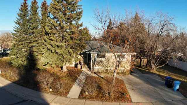 Just listed Thickwood homes for sale new 106 Hilltop Crescent  in Thickwood Fort McMurray