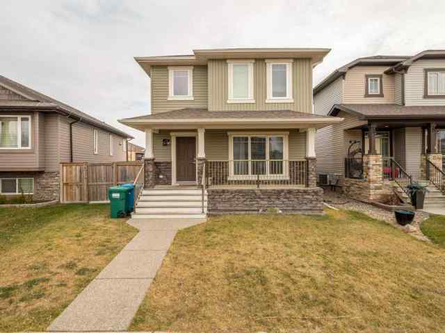 Just listed Riverstone homes for sale new 10 Riverglen Link W in Riverstone Lethbridge
