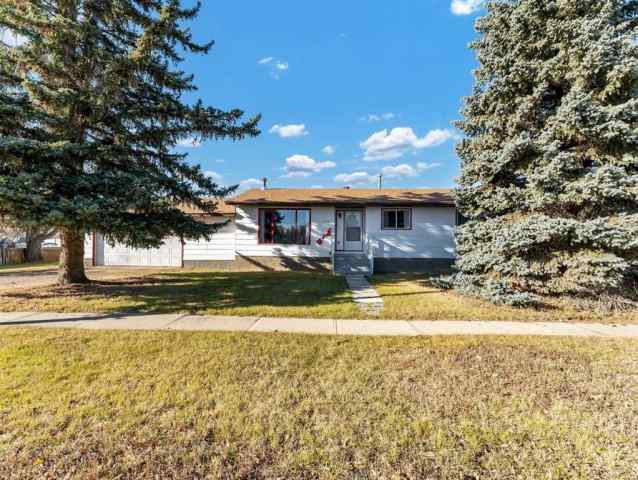 Just listed NONE homes for sale new 224 1 Street W in NONE Duchess