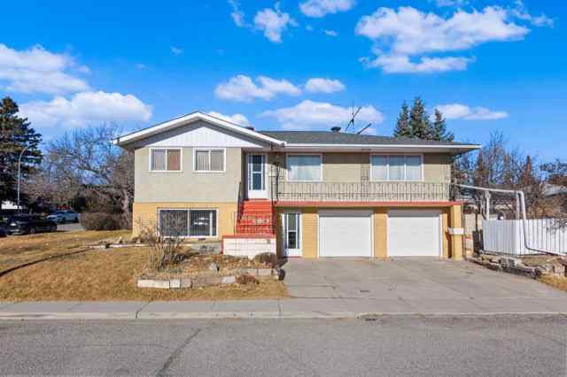 Just listed Glenbrook homes for sale new 3812 33 Avenue SW in Glenbrook Calgary
