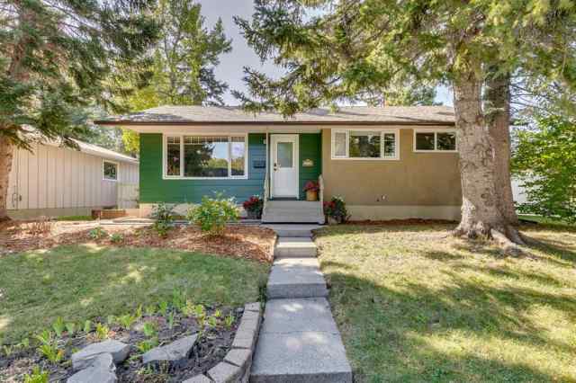 Just listed Brentwood homes for sale new 3235 Bearspaw Drive NW in Brentwood Calgary