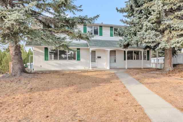 Just listed Dalhousie homes for sale new 57 & 59 Dalton Bay NW in Dalhousie Calgary