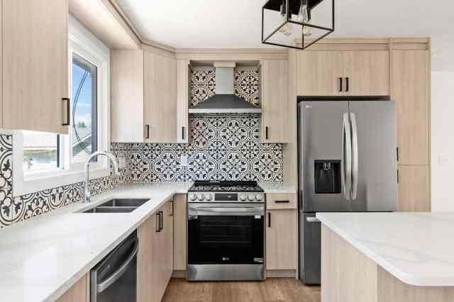 Just listed Rundle homes for sale new 856 Rundlecairn Way NE in Rundle Calgary