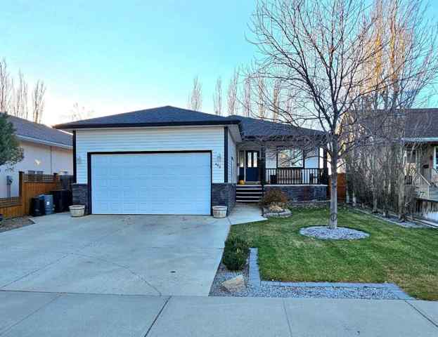 Just listed NONE homes for sale new 448 Willow Place  in NONE Picture Butte