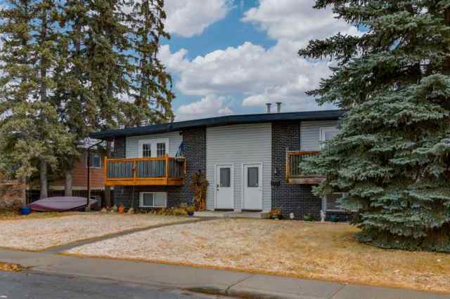 Just listed Bowness homes for sale new D, 4528 73 Street NW in Bowness Calgary