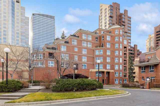 Just listed Eau Claire homes for sale new 1202, 400 Eau Claire Avenue SW in Eau Claire Calgary