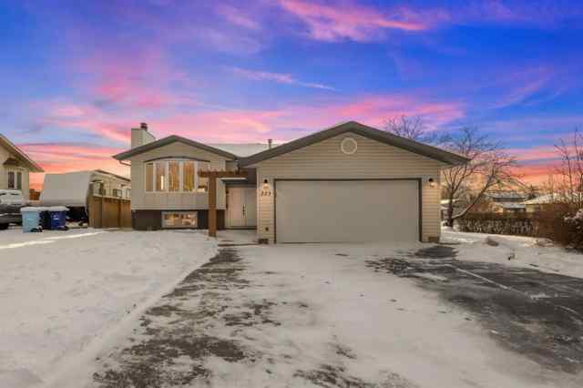 Just listed Thickwood homes for sale new 223 Cornwall Drive  in Thickwood Fort McMurray
