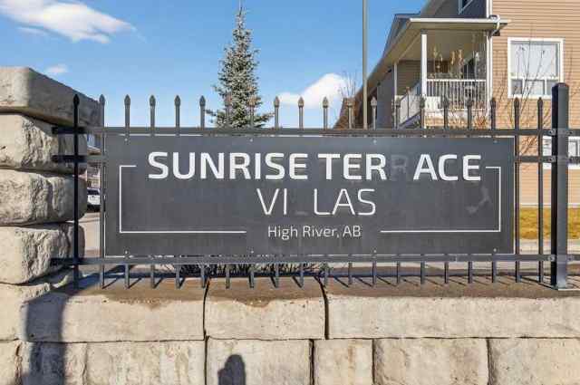 Just listed Sunrise Meadows homes for sale new 120 Sunrise Terrace NE in Sunrise Meadows High River